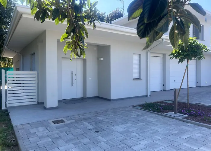 White بيت للعطل *